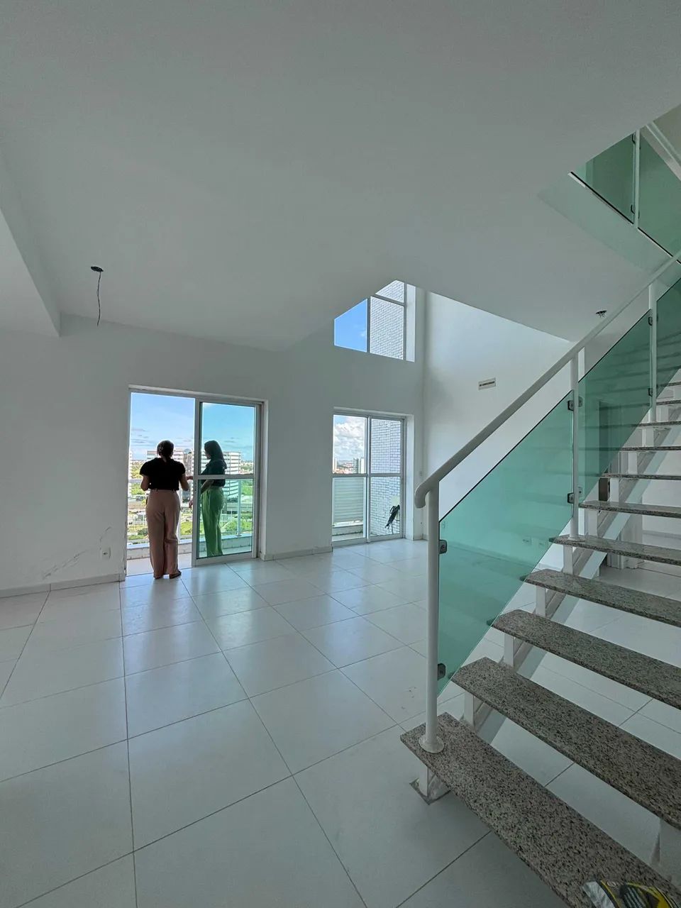 Cobertura Duplex com 3 suítes Exclusiva  Neo Residence [22308] - Foto 2