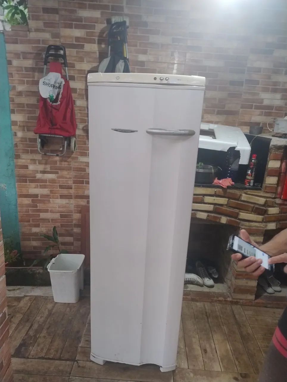 Freezer FE26 usado, gelando bem - Foto 2