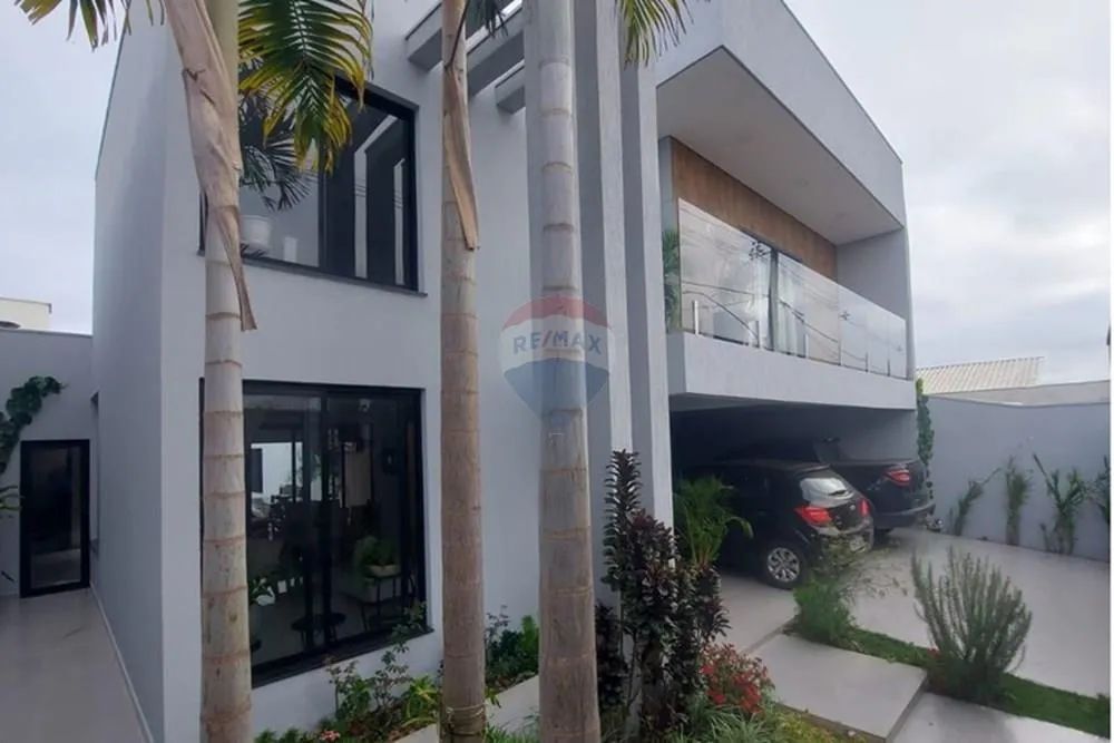 Sobrado Moderno e Confortável em Araxá - Imperdível!