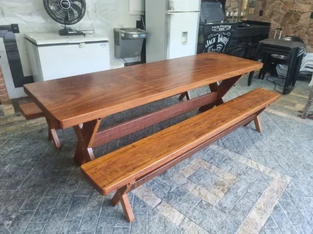 Mesa Rústica em Madeira Maciça de Lei Com 2 Bancos - Foto 3