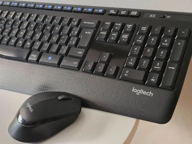 Combo Teclado e Mouse sem fio Logitech MK345