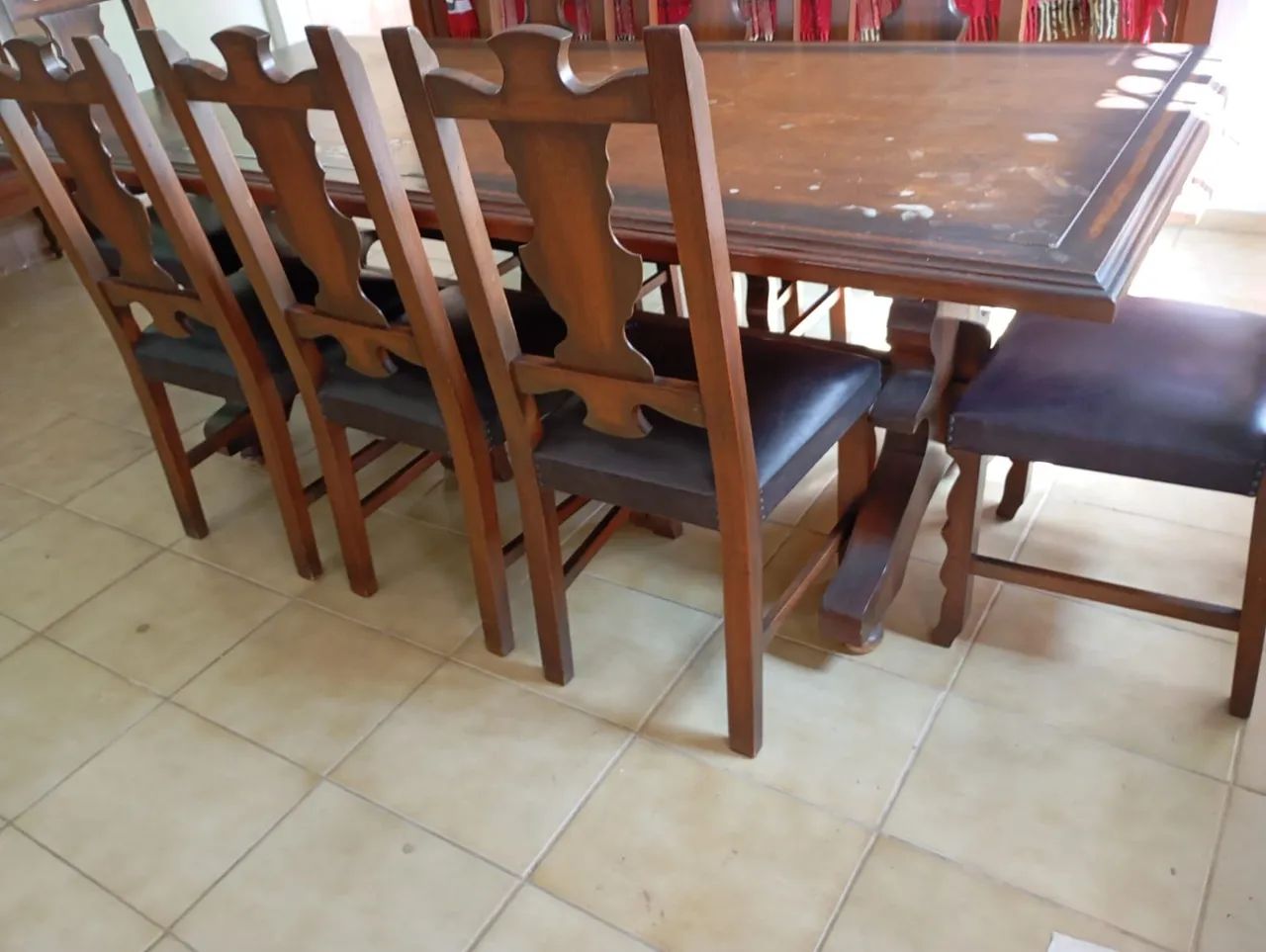 Conjunto Mesa e Cadeiras - madeira maciça - Foto 3