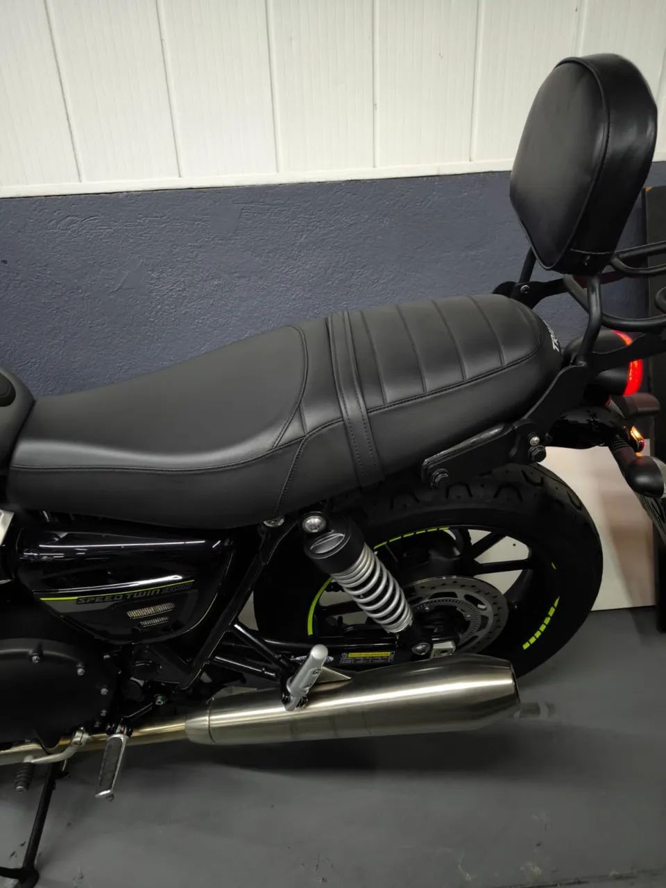 Triumph Speed Twin 2023 - Foto 3