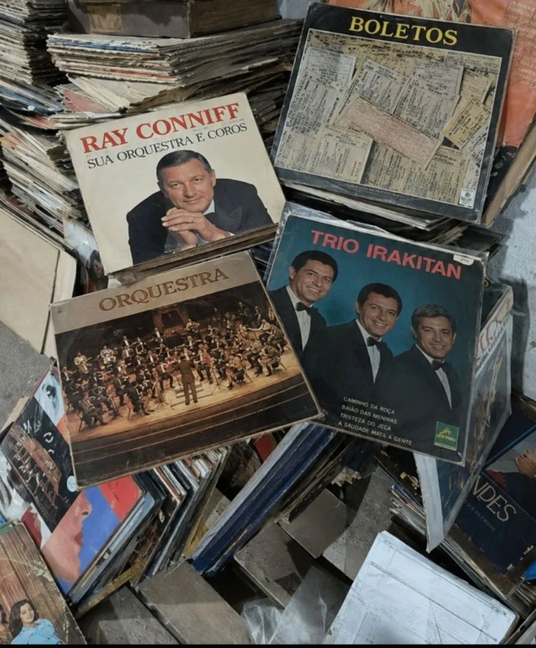 Kit 50 LP/Vnil discos aleatórios com capas - Foto 3