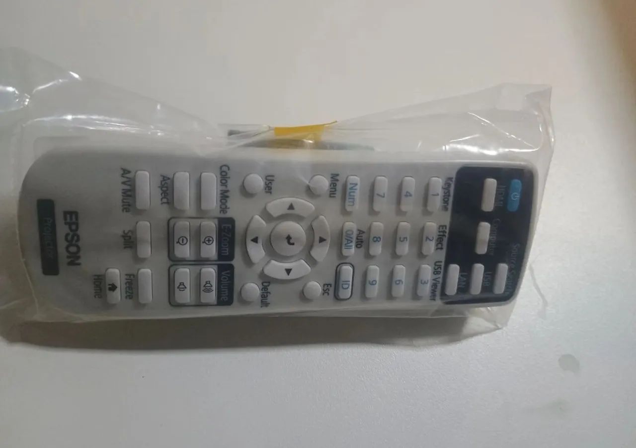Projetor laser Epson interativo brighlink modelo EB 725wi - Foto 5