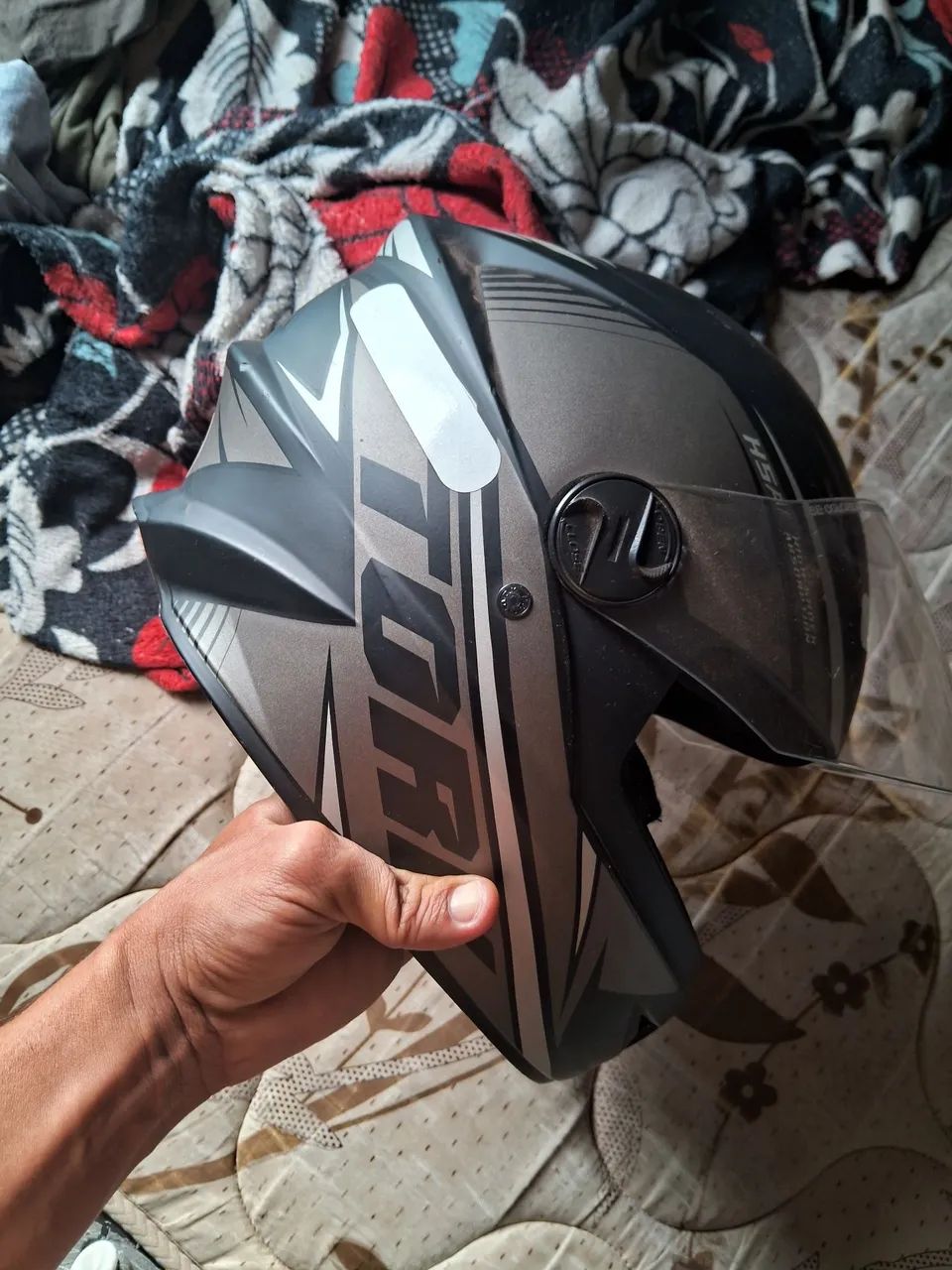 Capacete zero - Foto 2