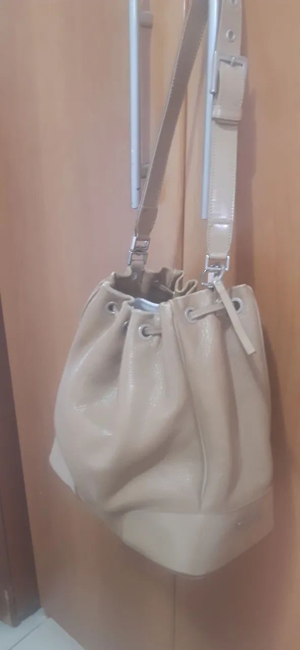 Bolsa nude em couro - Foto 2