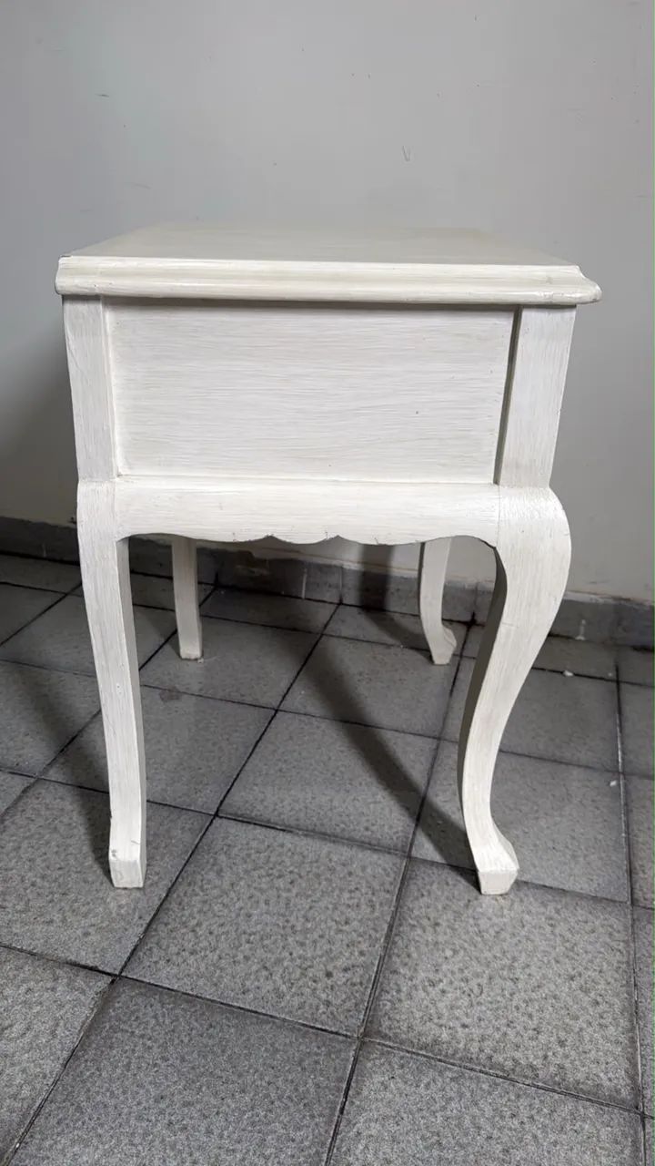Criado mudo vintage branco  - Foto 3