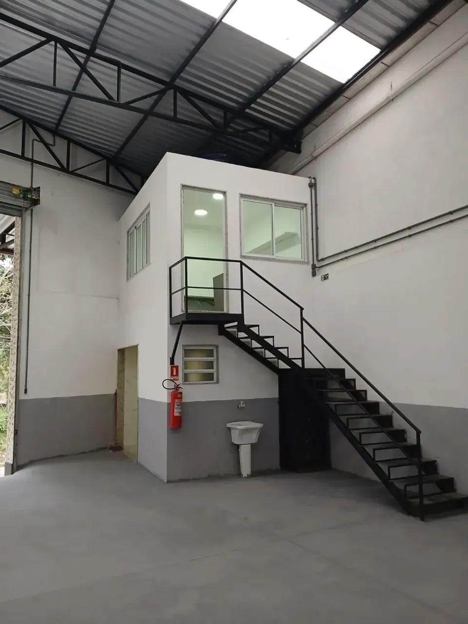Galpão para Locação  260 m² - Foto 4