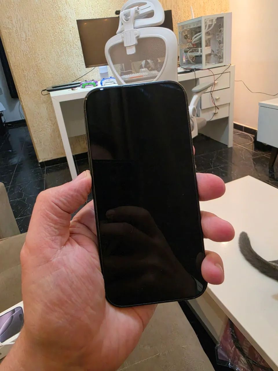 Iphone 16 PRO  - Foto 3