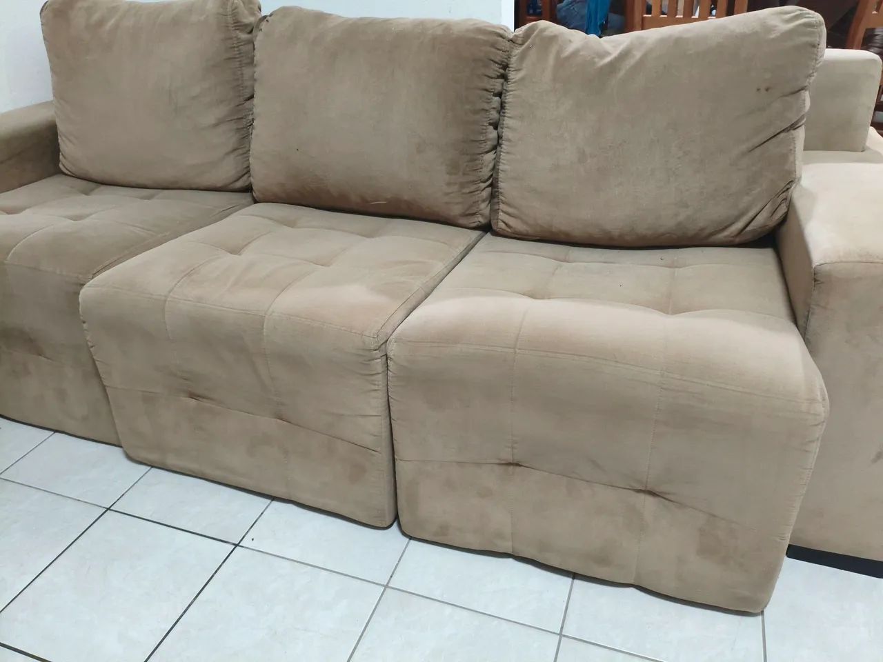 Sofá três lugares retrátil