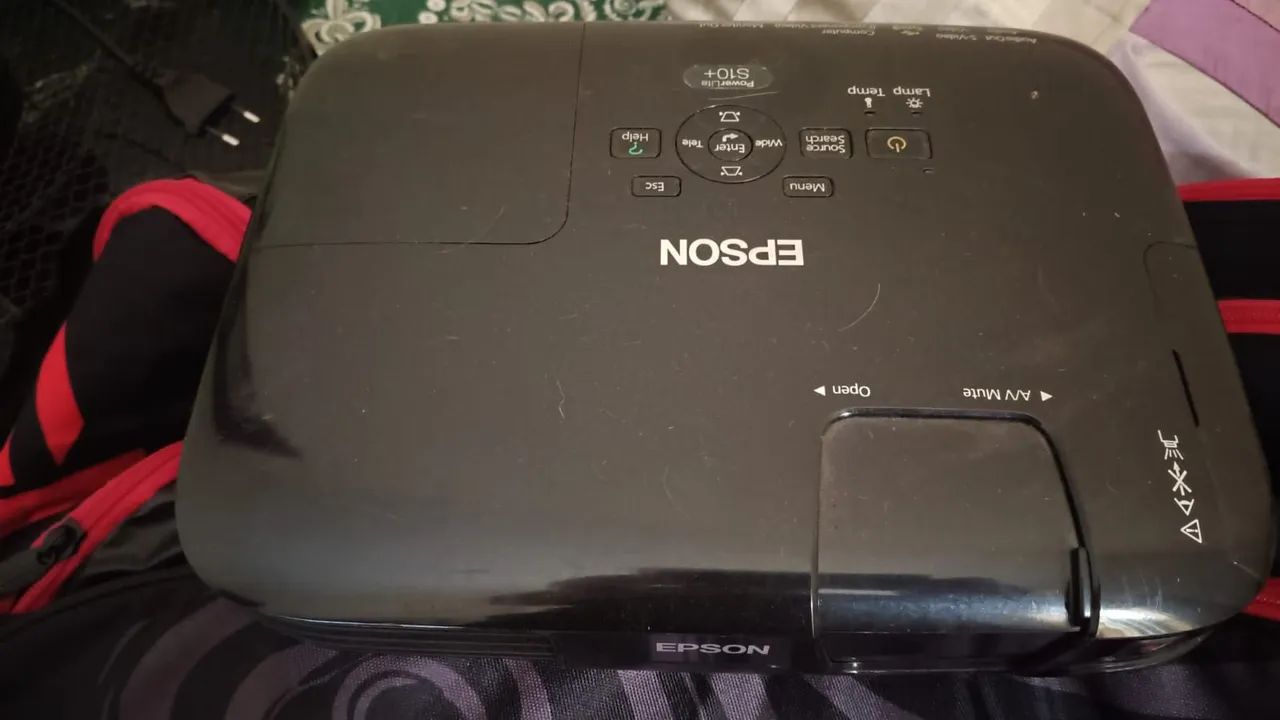 Vende se projetor Epson funcionando perfeitamente 