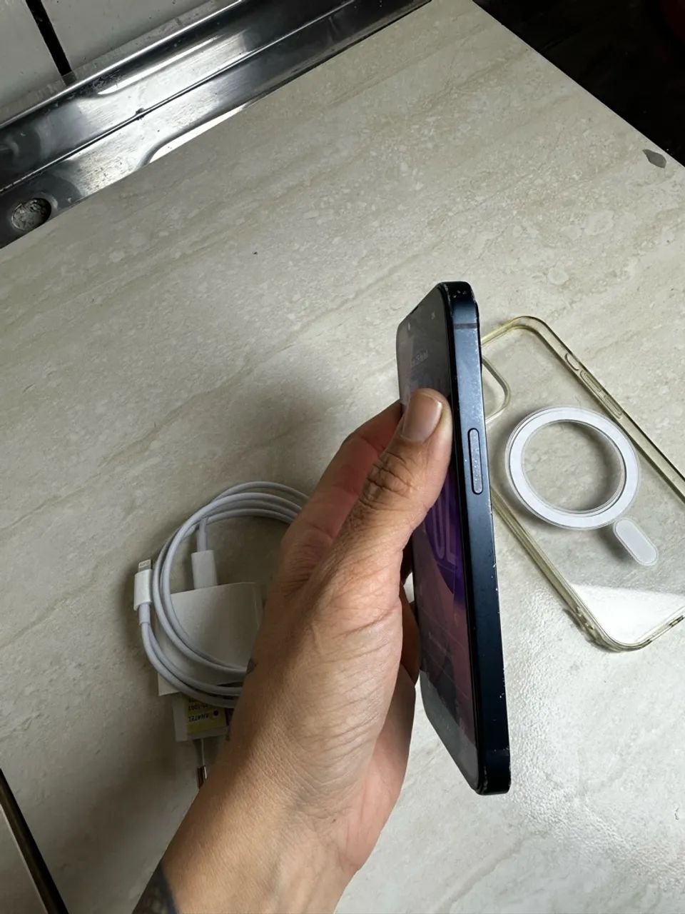 iPhone 13 128GB Midnight c/ Carregador Original Apple e Capa MagSafe - Foto 4
