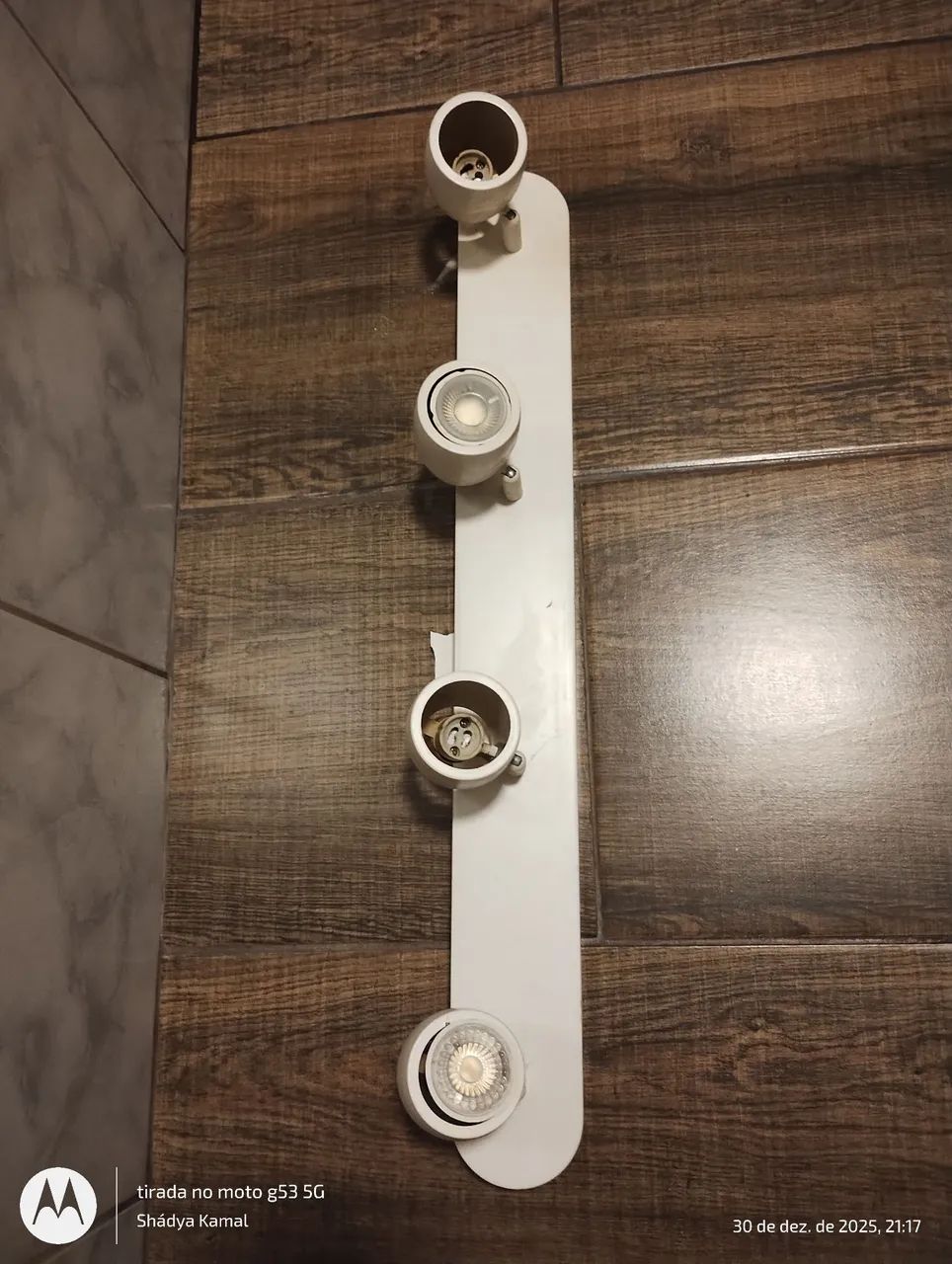 Spot 4 lâmpadas led articulado. Sem lâmpadas... - Foto 2