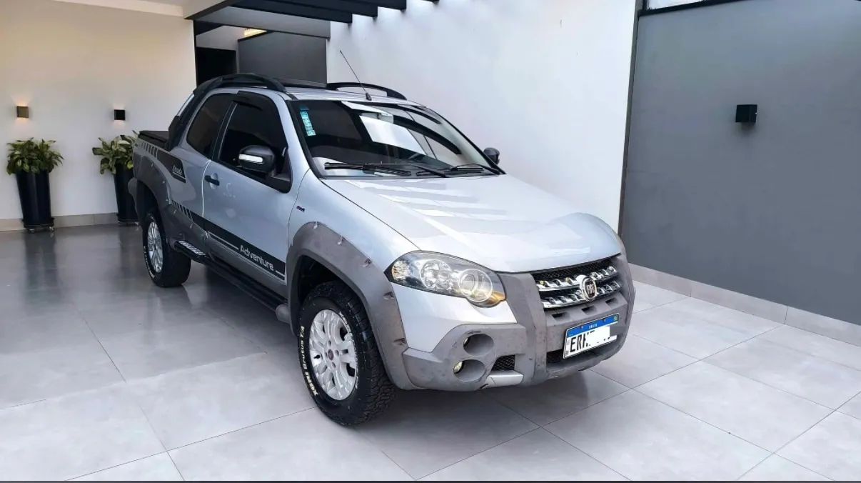 Fiat Strada Adventure1.8/ 1.8 Locker Flex CD 2011 - Foto 5