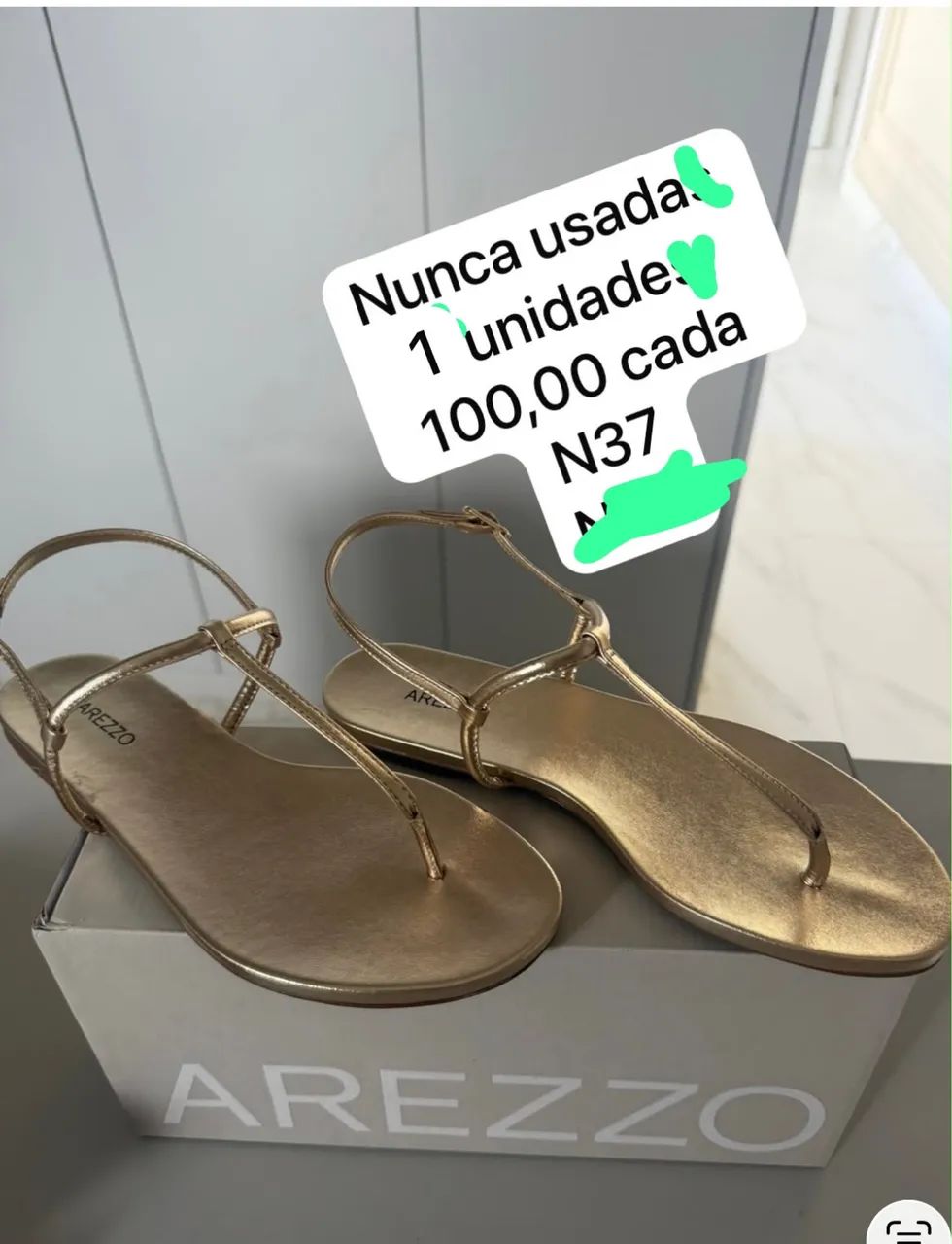 Sandália rasteirinha Arezzo nunca usada 