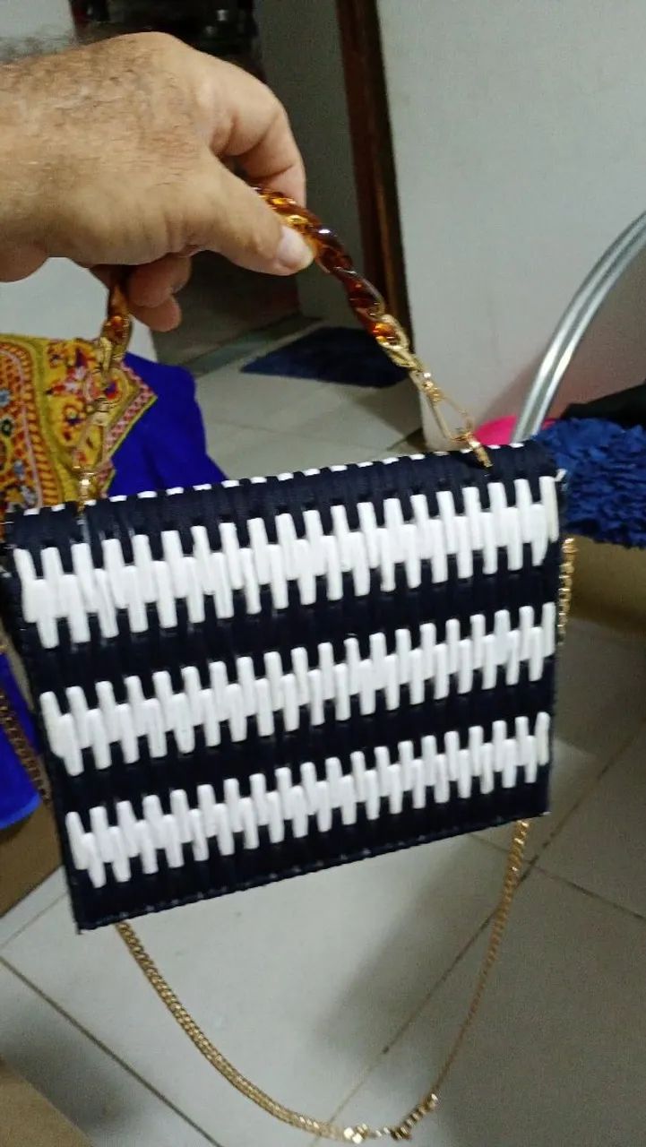 Bolsas de crochê em tela chemilli - Foto 4