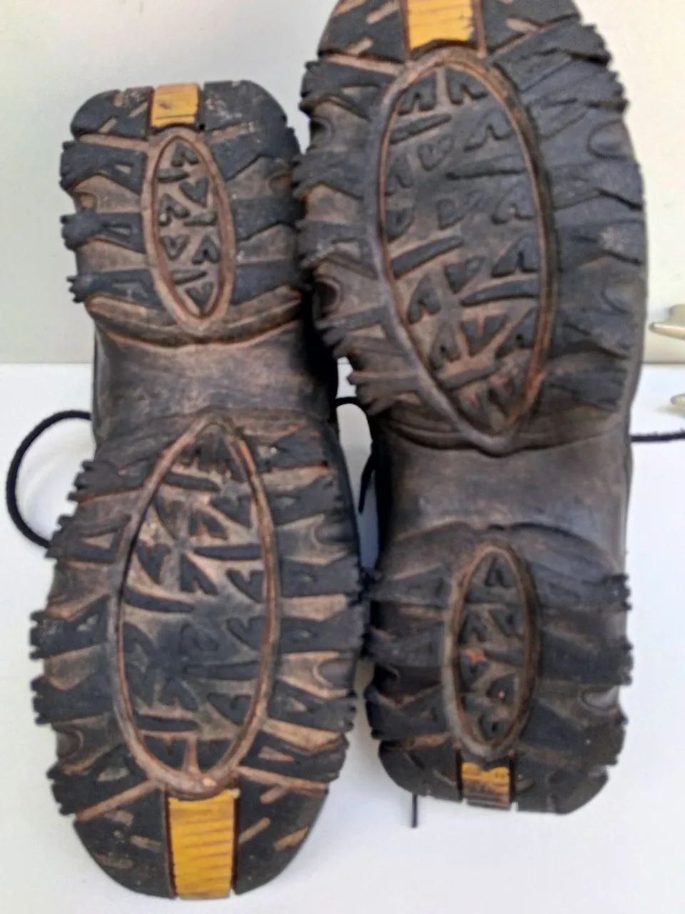 Bota pra trabalhar tamanho 43 - Foto 4