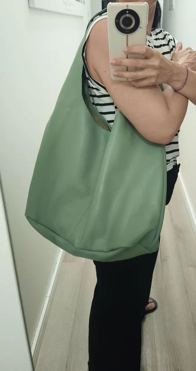 Bolsa saco couro legítimo verde menta - Foto 3