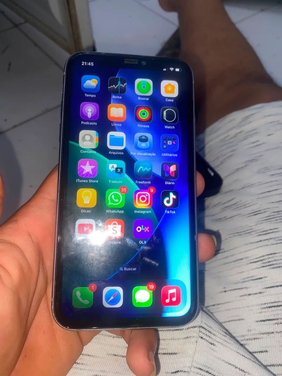 iPhone 11 