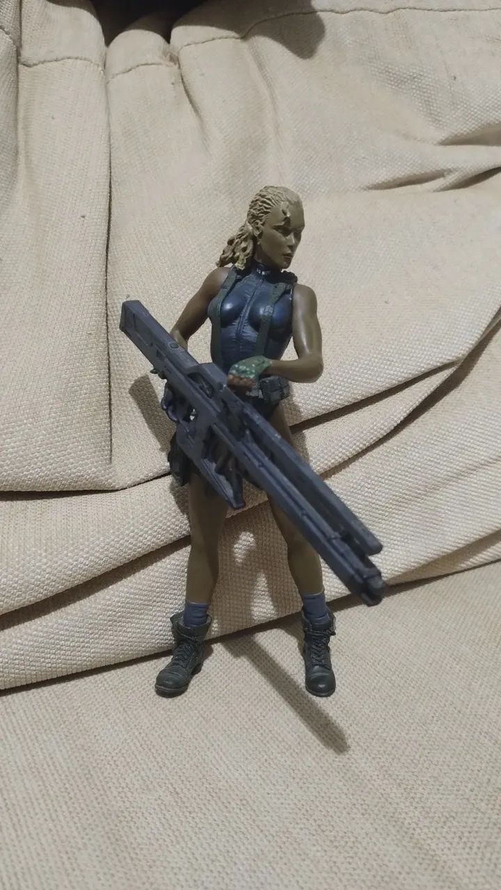 Boneco metal gear solid 2 - fortune