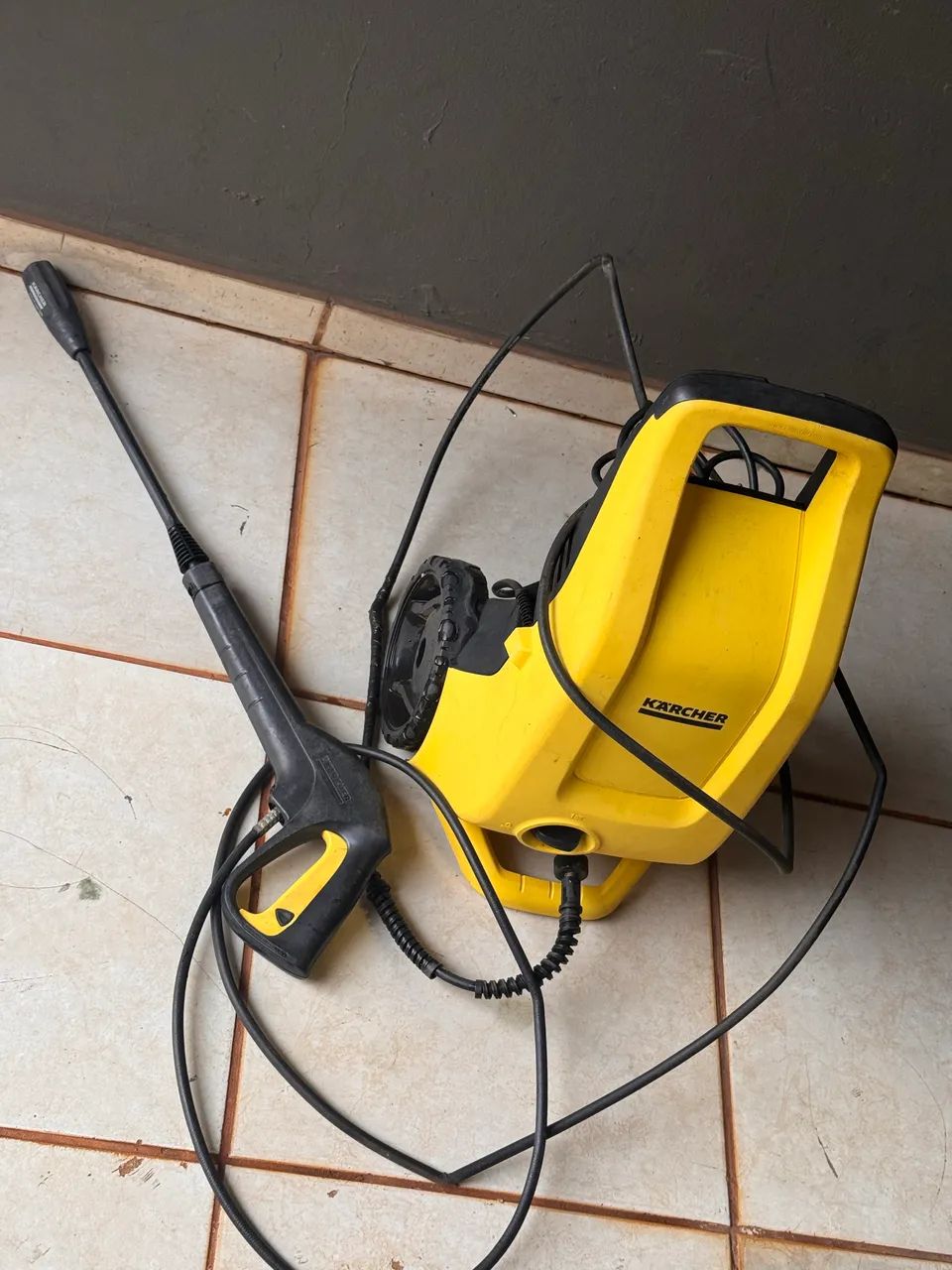 Lavadora de alta pressão elétrico KARCHER - Foto 2