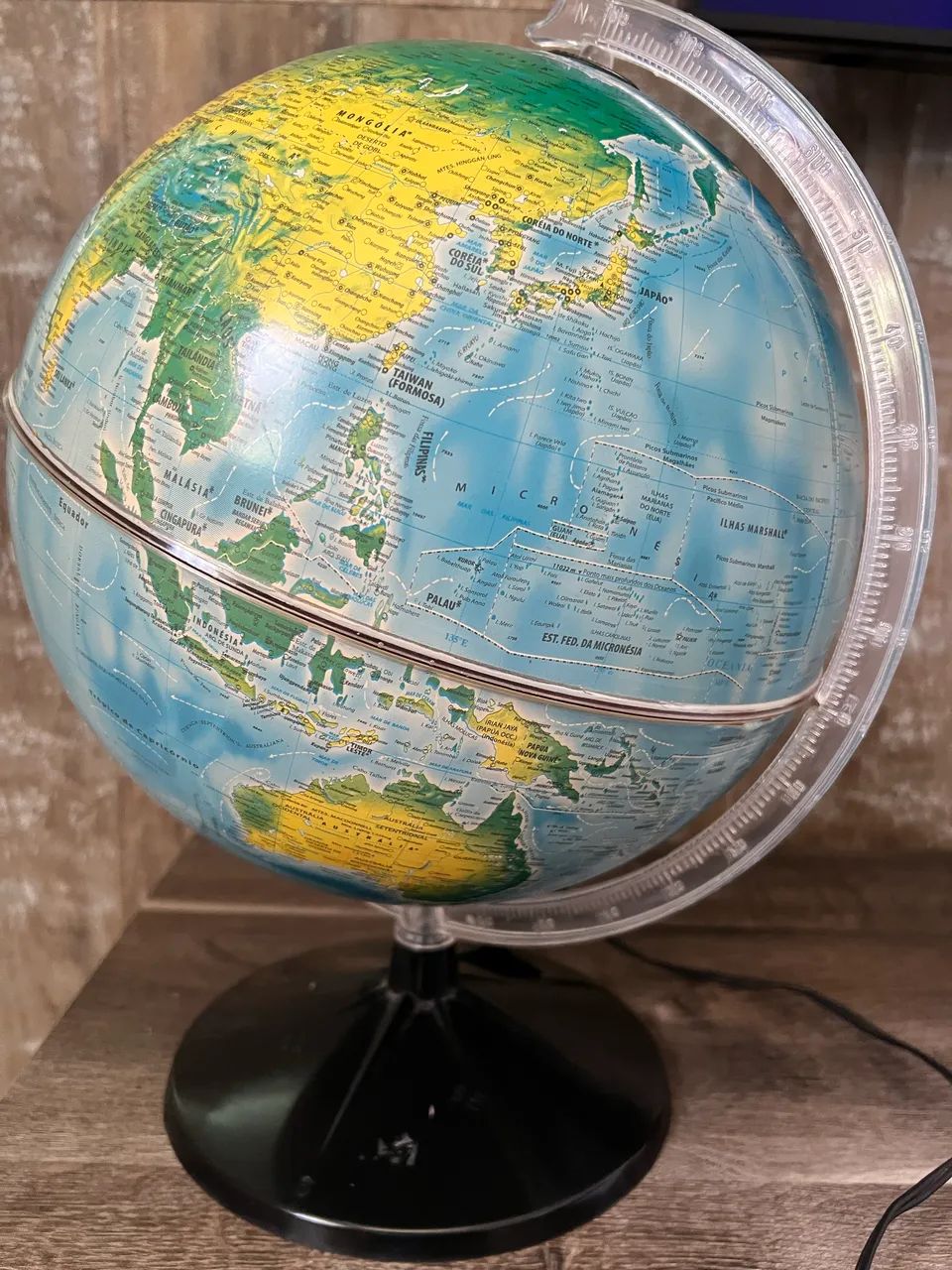GLOBO TERRESTRE  ILUMINADO  FUNCIONANDO.  100,00