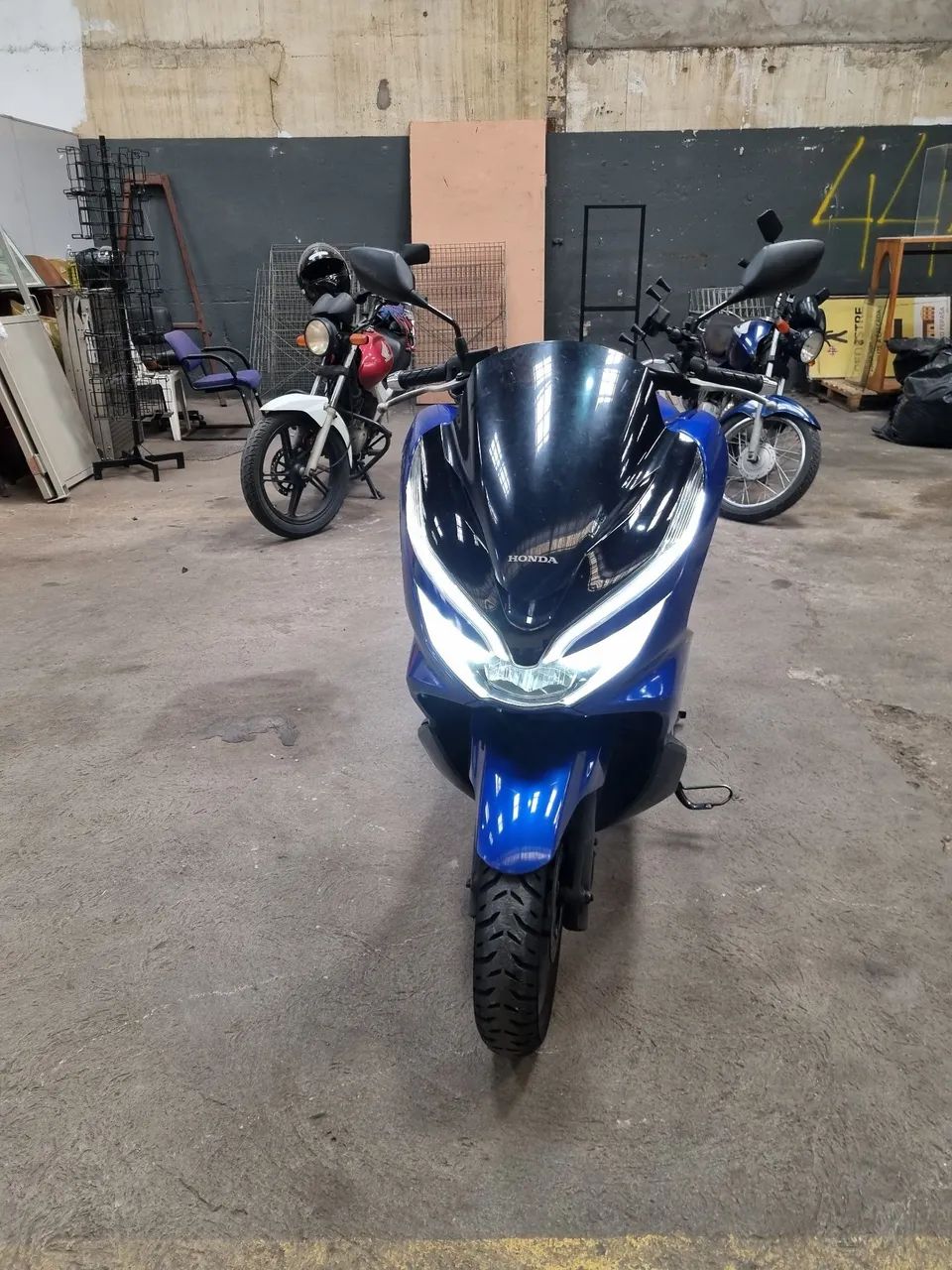 Vende-se PCX - Foto 2