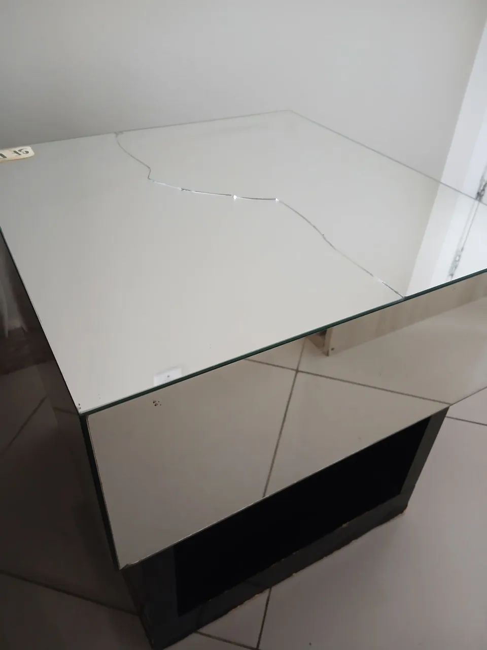 MESA DE CABECEIRA OU MESINHA APOIO - OPORTUNIDADE  - Foto 2