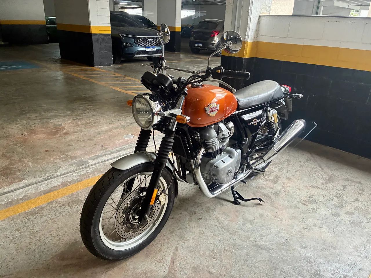 Interceptor 650 - Foto 4