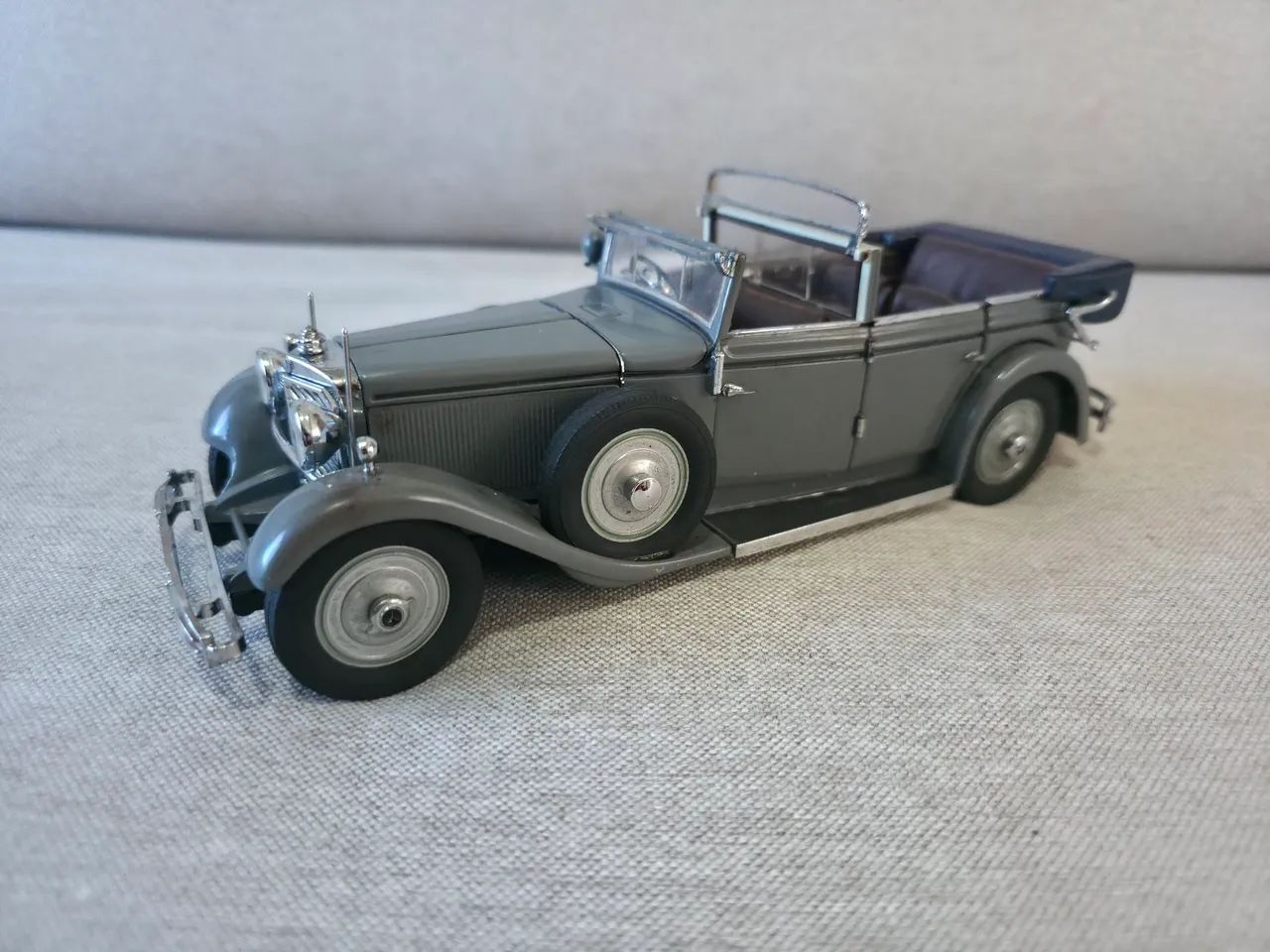 MINIATURA MERCEDES-BENZ 770 - PAULS MODEL ART - FIRST CLASS