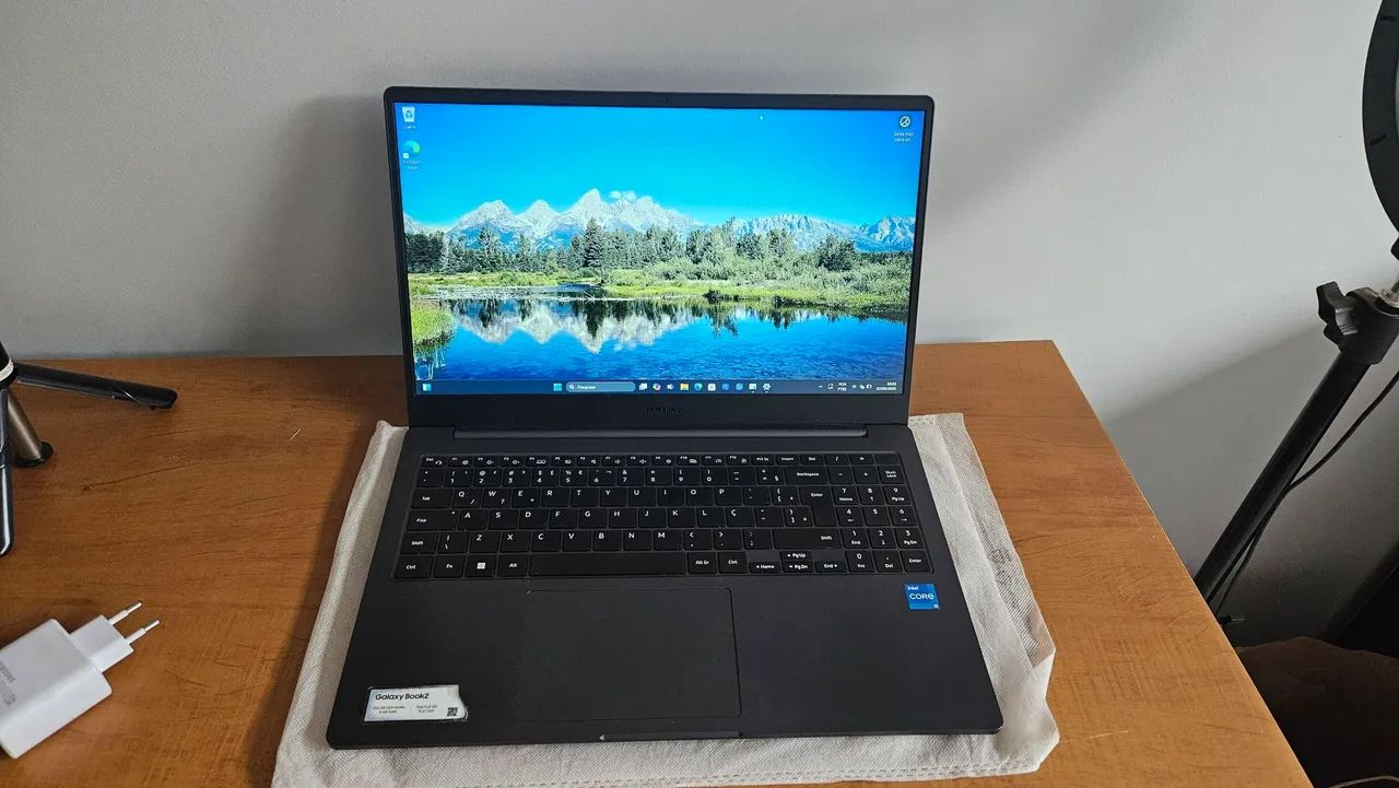 Galaxy Book 2 (I5, 8GB)