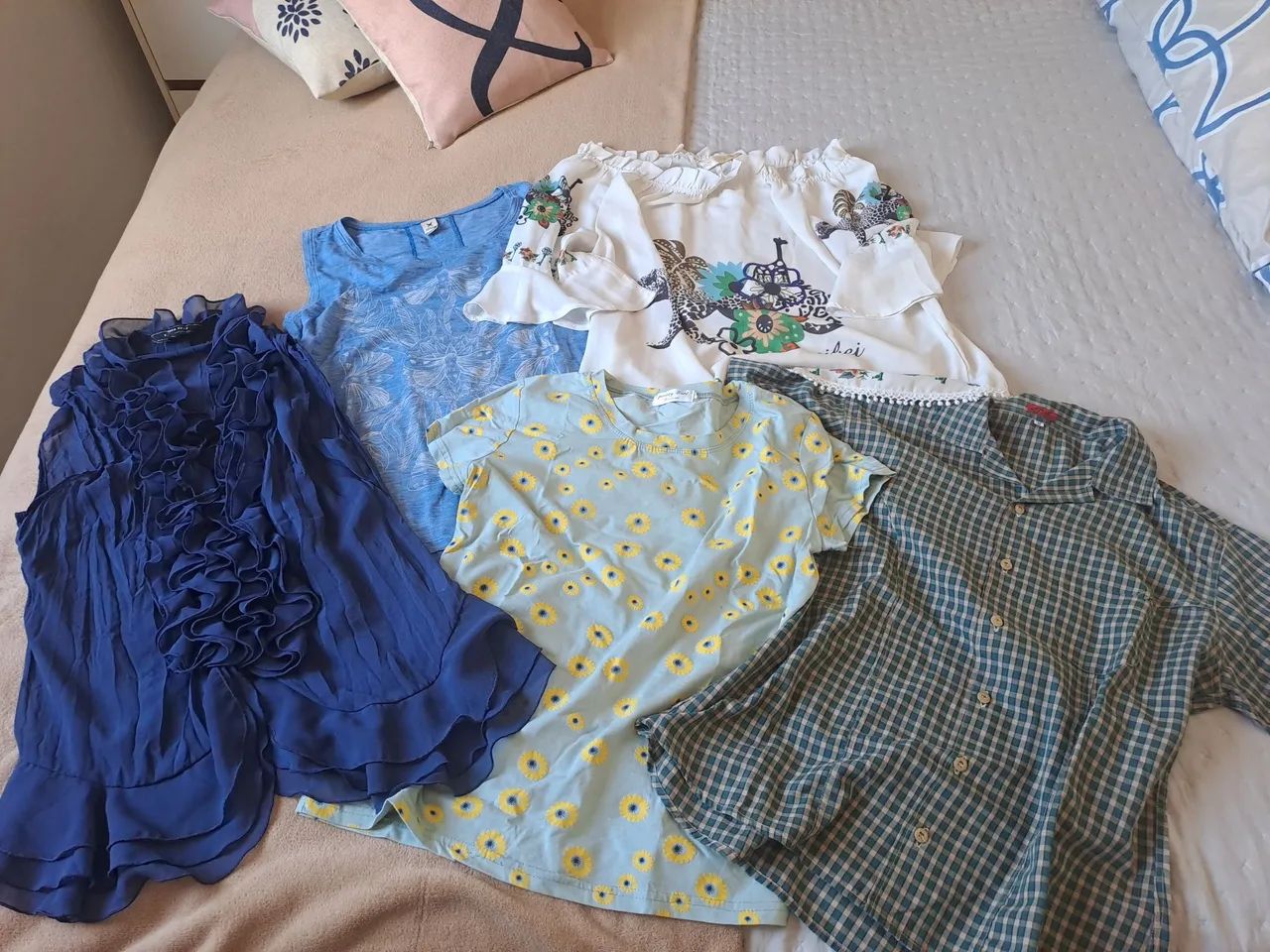 5 blusas tamanho M 