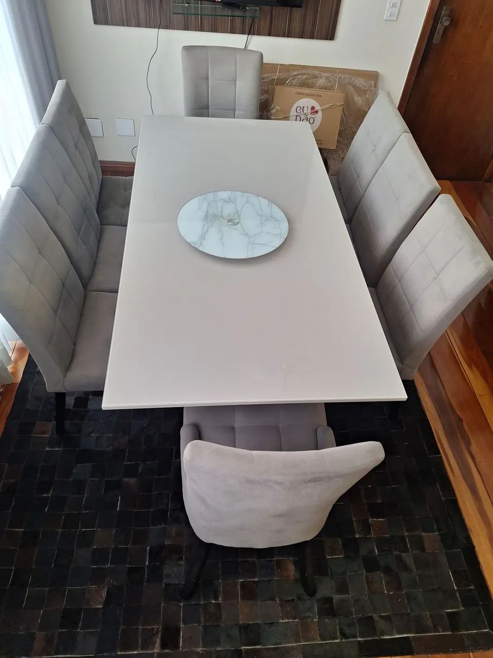 Mesa c 8 cadeiras - Foto 2