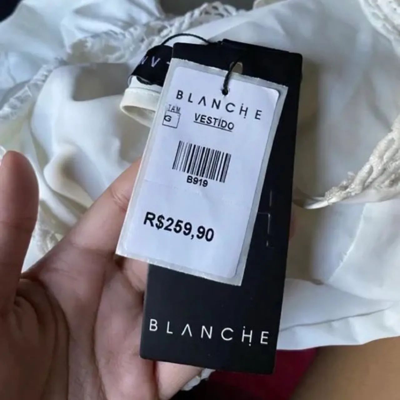 Vestido branco rendado com decote em V - blanche tamanho G  - Foto 5