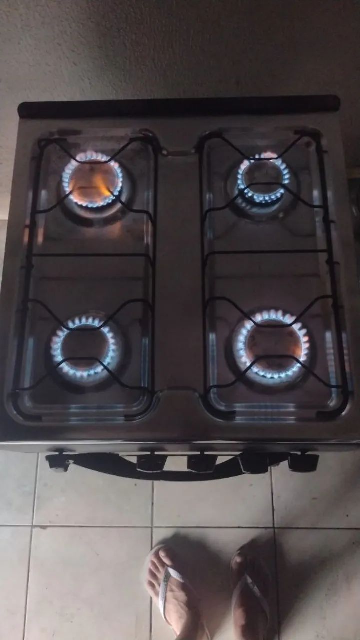 Fogão Esmaltec de 4 bocas - Foto 2