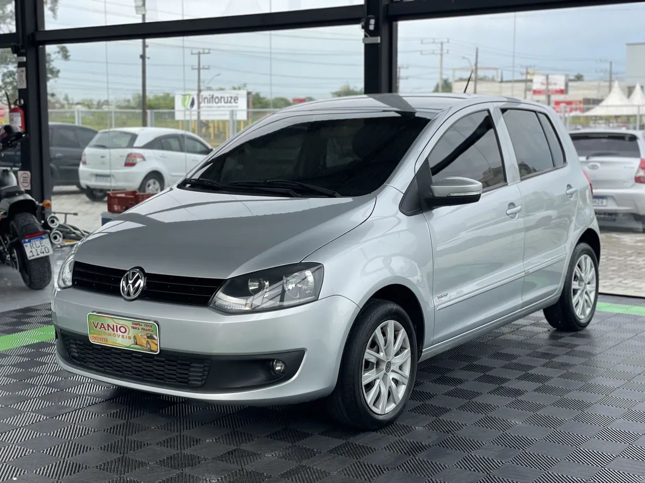 Volkswagen Fox Plus 1.6mi/ 1.6mi Total Flex 8V 4P 2012