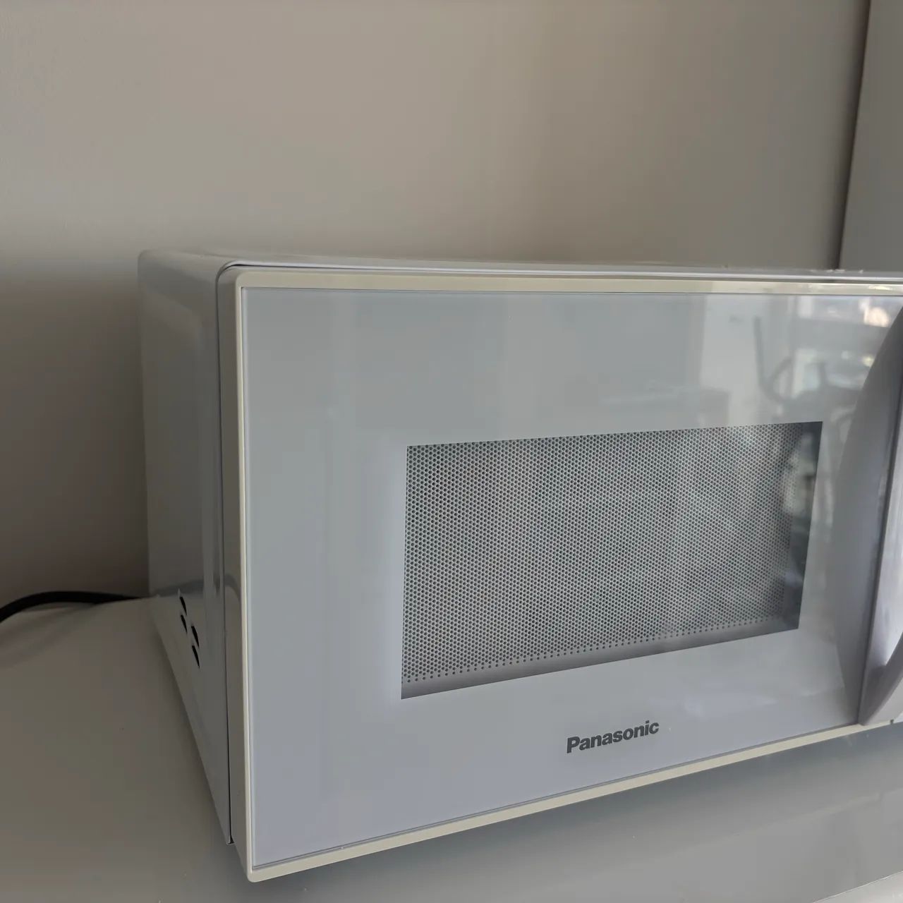 O Micro-ondas Panasonic - 21 litros - Foto 3