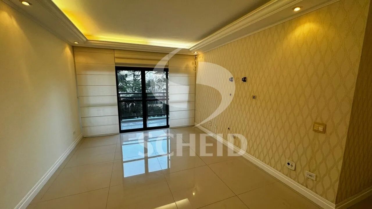 Apartamento reformado 4 dormitorios , sendo 1 suite com varanda, miolo Rua Sócrates! - Foto 2