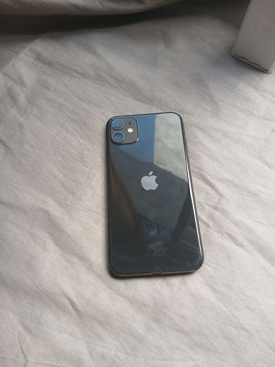 IPhone 11 64gb com capinha + película + carregador