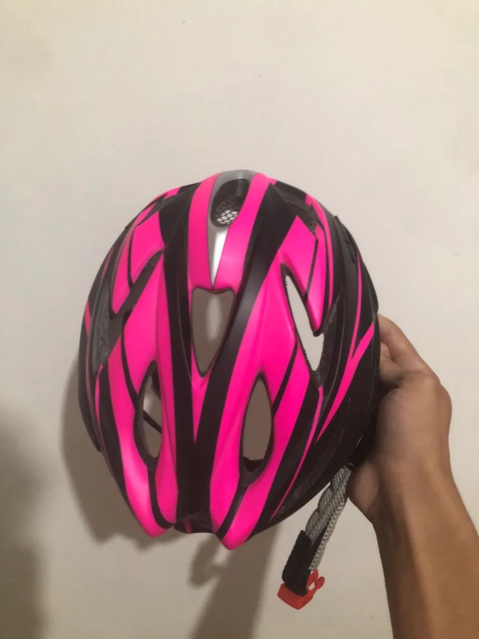 Capacete Absolute Nero - Preto e Rosa - Ótimo estado! - Foto 3