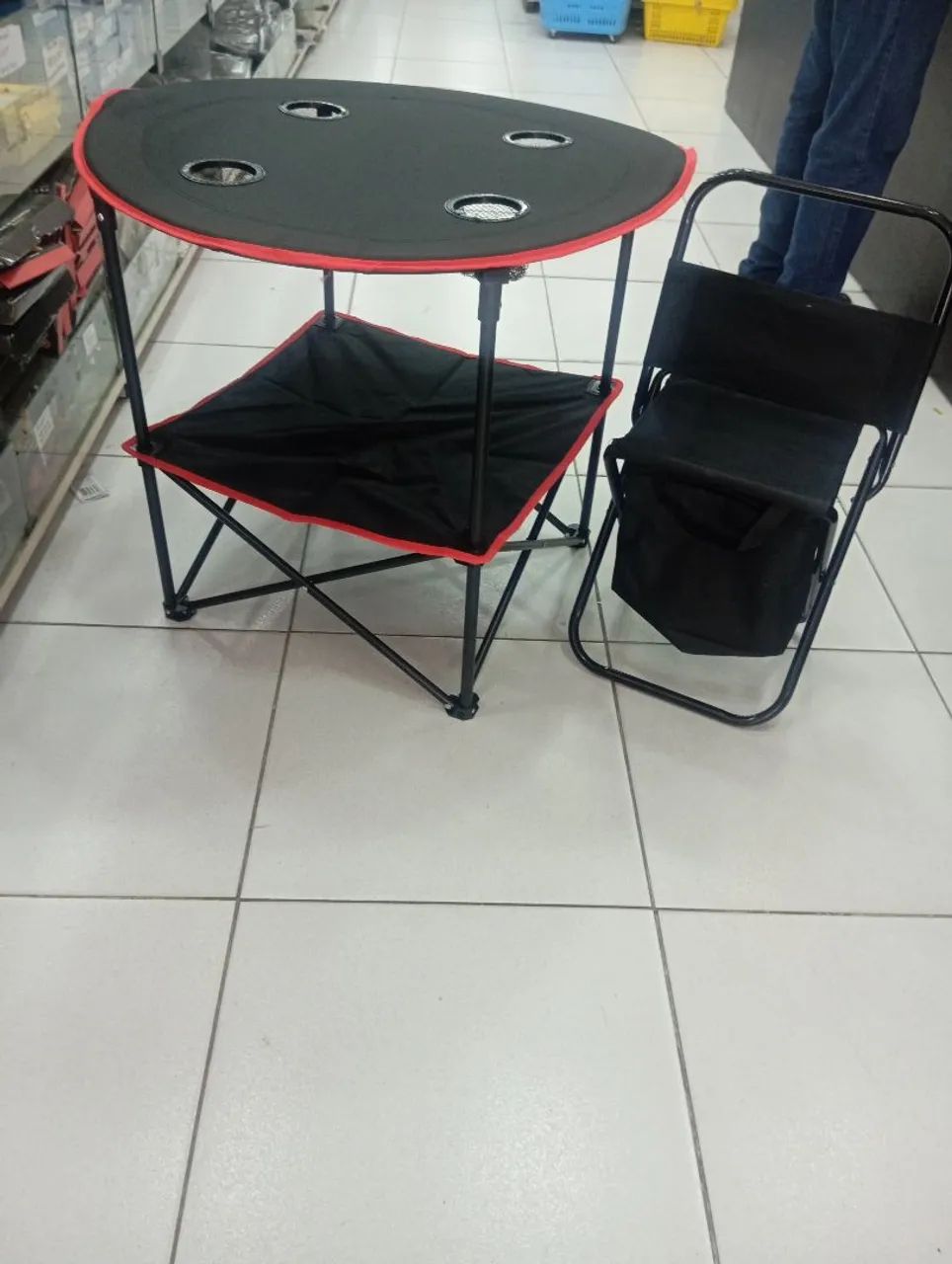 Mesa dobrável com apoio de copo  - Foto 2