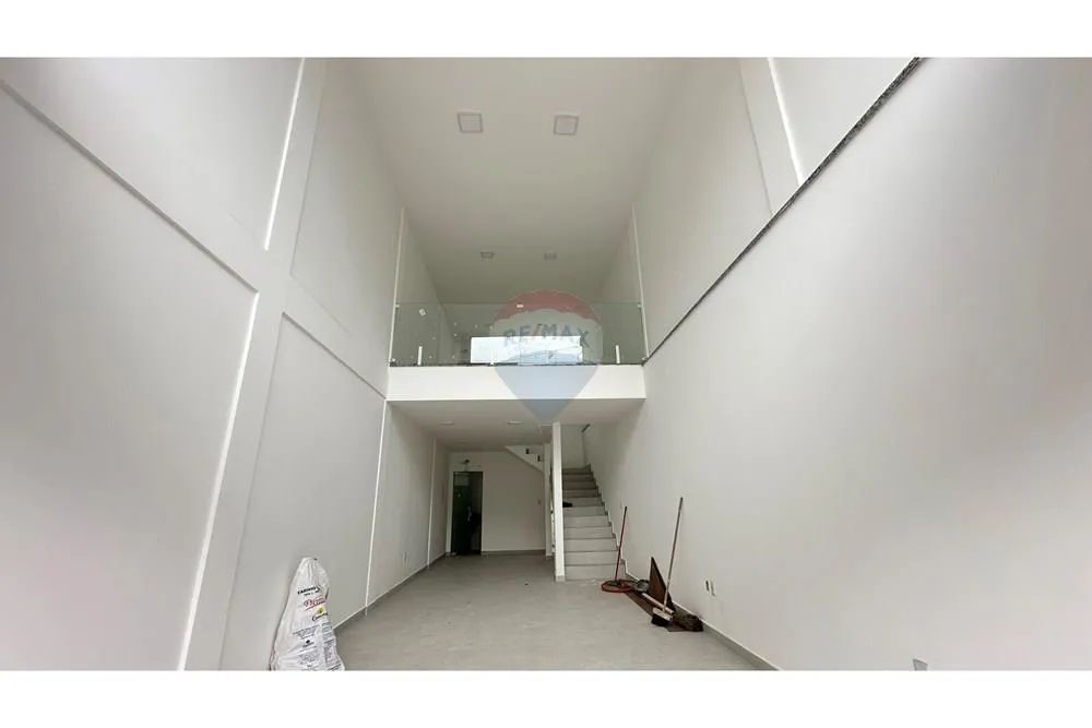 "Alugue Ponto Comercial na Av. Franz Gedeon" - Foto 4