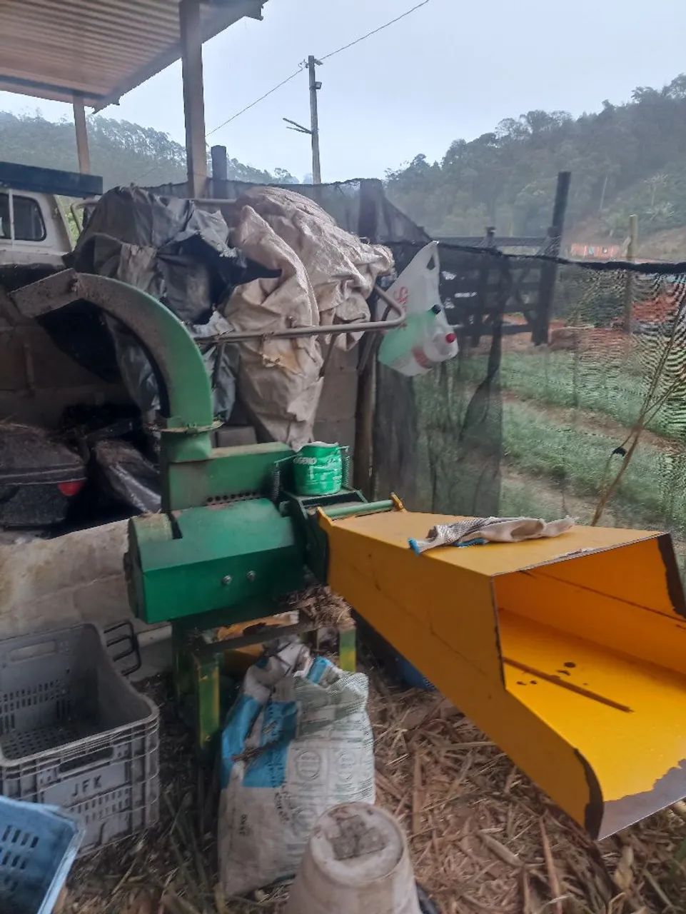 Vendo equipamento e animais para produção de leite!!