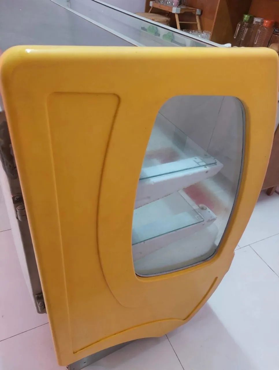 Está em ótimo estado bem conservado 
