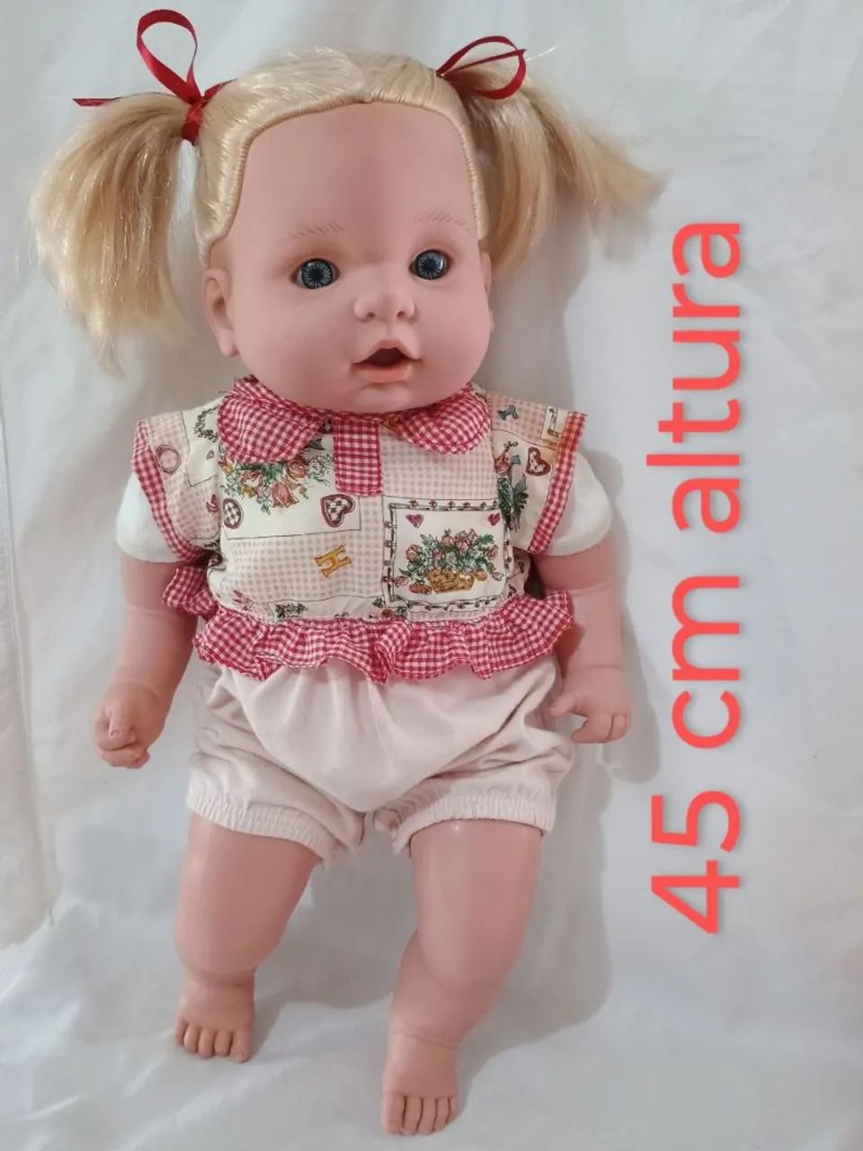 Lote com duas bonecas com corpo em tecido, cabeça e membros em vinil - Foto 5