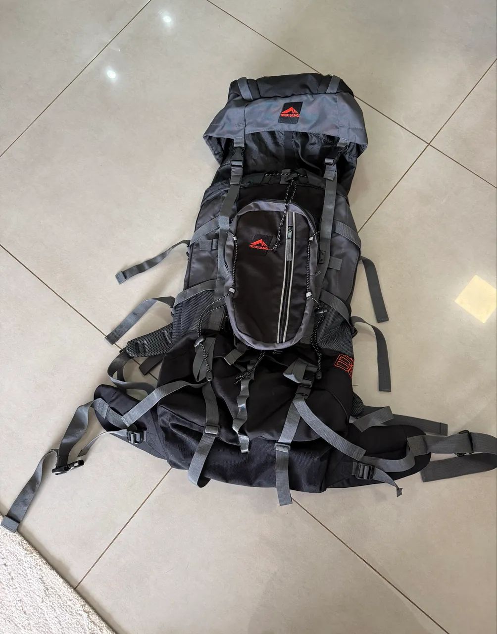 Mochila Trilhas e Rumos Crampon 68L - Foto 4