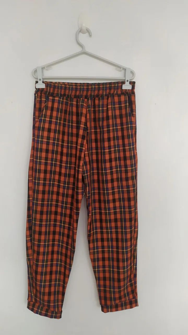 Calça quadriculada feminina Tam G  - Foto 4