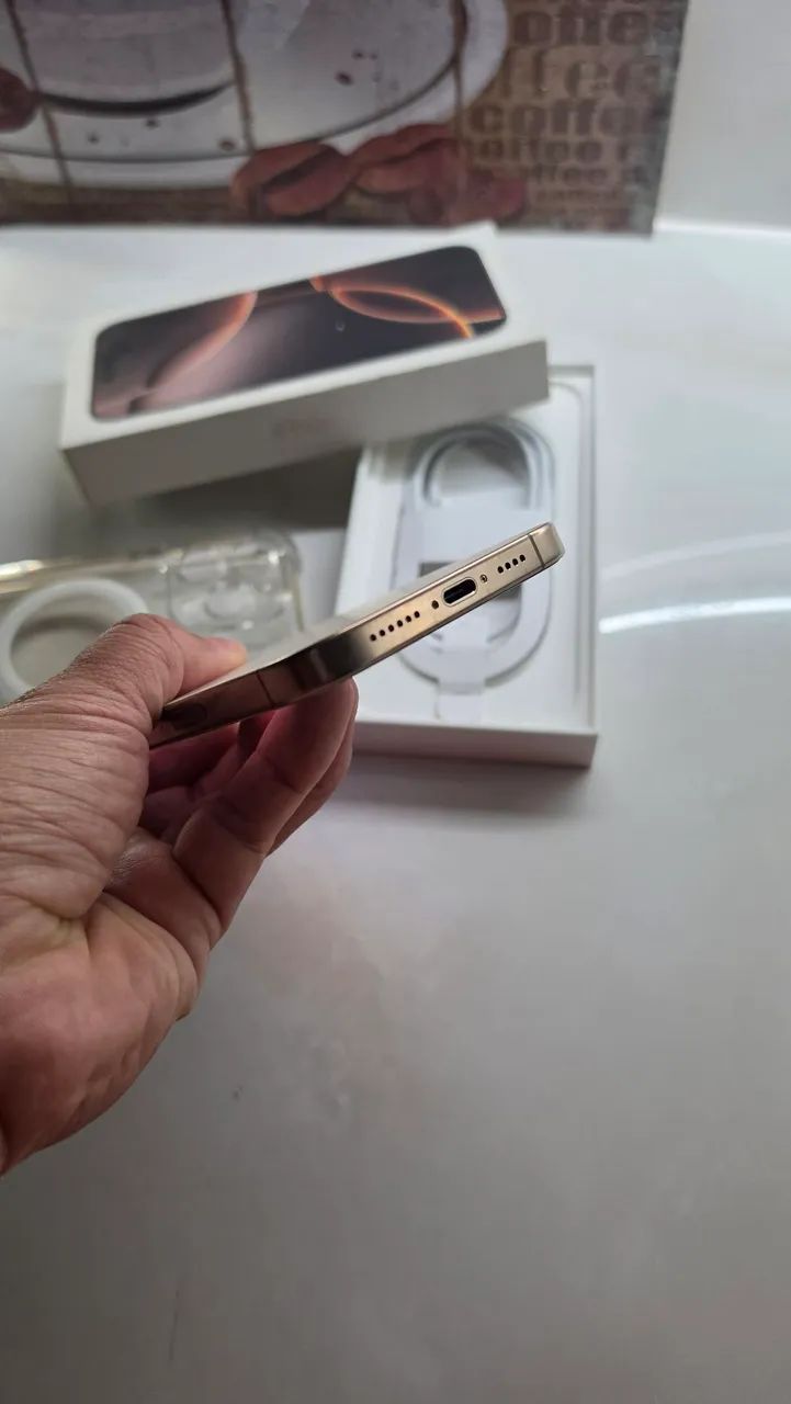 Iphone 16 Pro Max - Foto 4