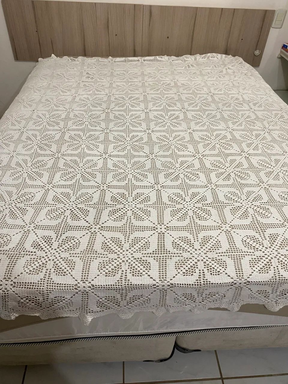 Colcha de crochê casal nova 